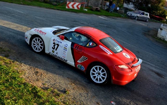 2015 : 59ème rallye d’automne <BR>100% des voitures A.R.Sport franchissent la ligne d’arrivée ! <br>Un équipage sur le podium ! 2015 : 59ème rallye d’automne <BR>100% des voitures A.R.Sport franchissent la ligne d’arrivée ! <br>Un équipage sur le podium !