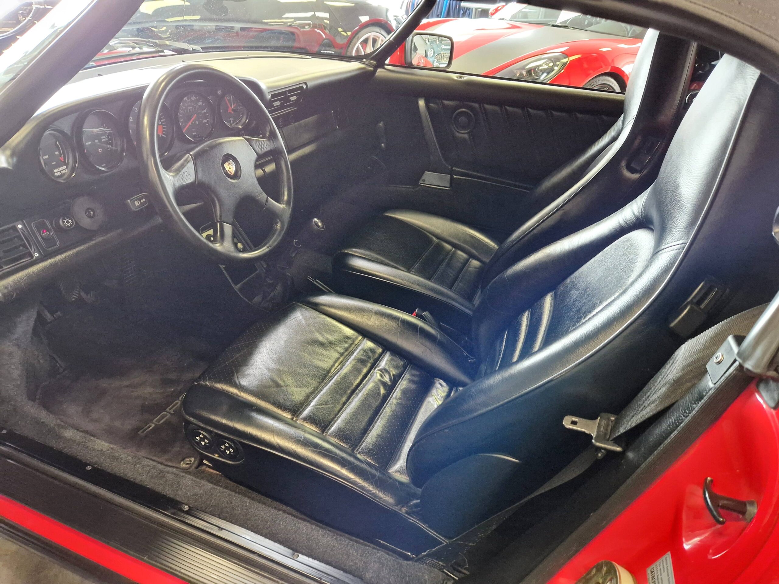 PORSCHE CARRERA 3.2 SPEEDSTER – Image 14