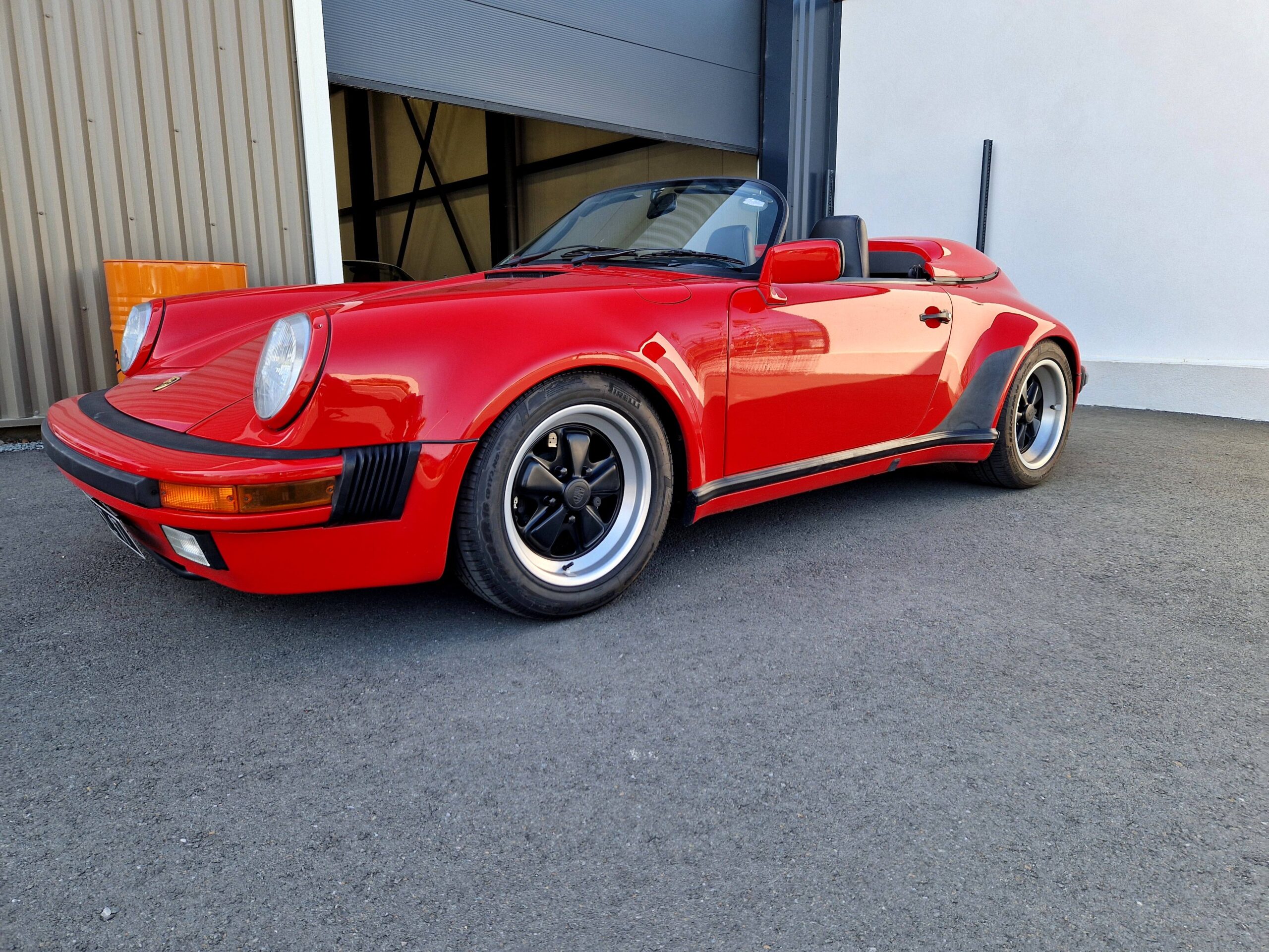 PORSCHE CARRERA 3.2 SPEEDSTER – Image 3