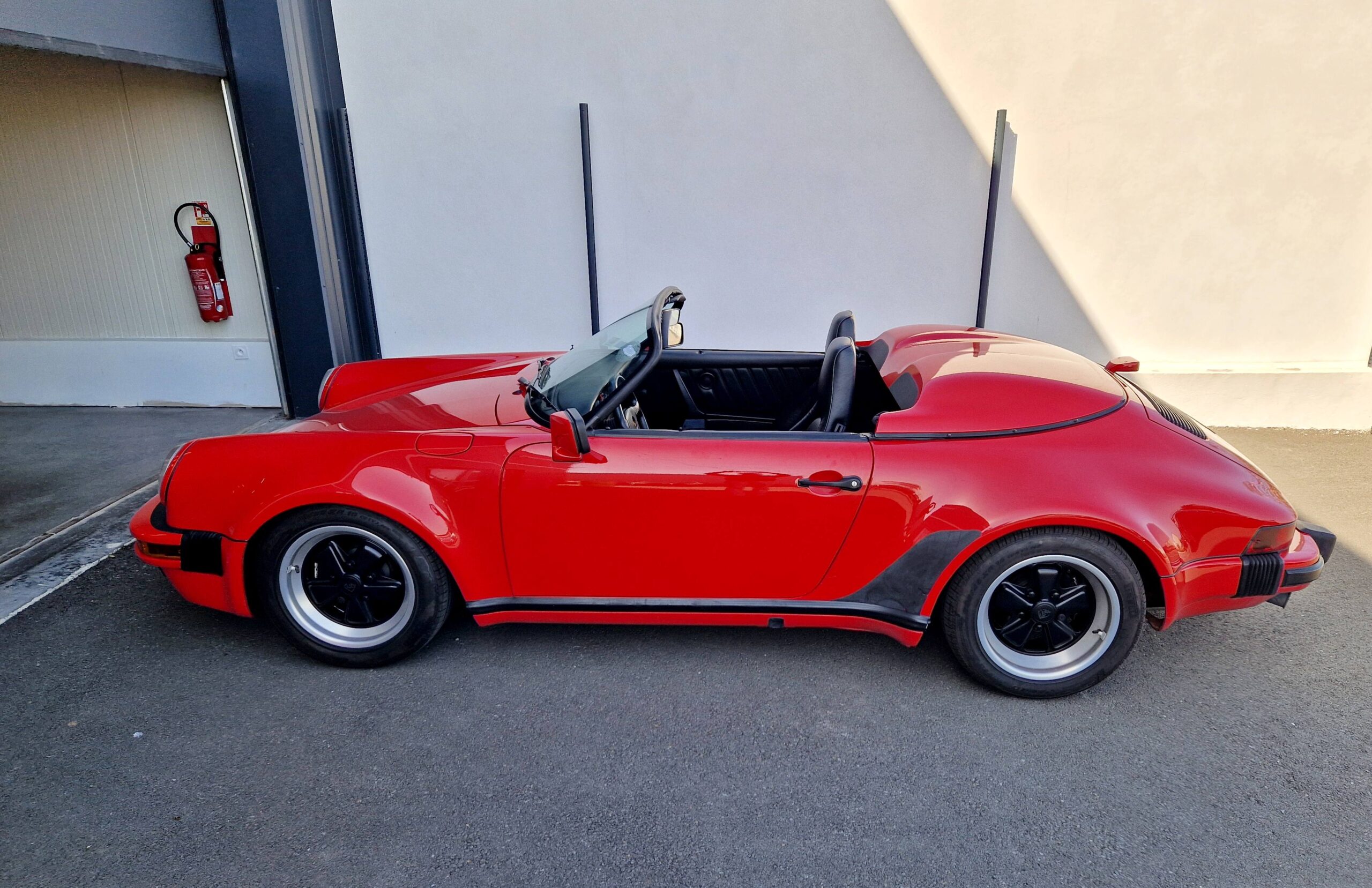 PORSCHE CARRERA 3.2 SPEEDSTER – Image 5