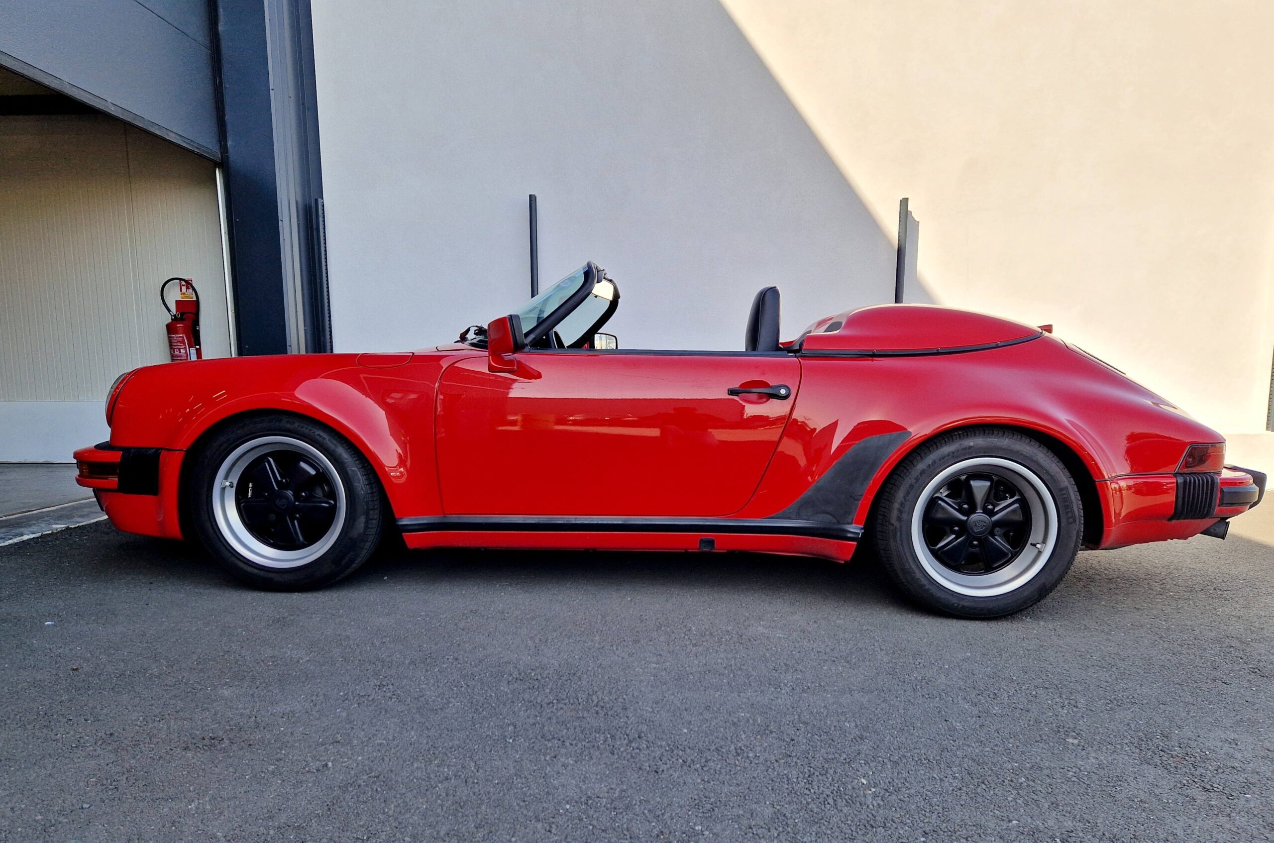 PORSCHE CARRERA 3.2 SPEEDSTER – Image 6