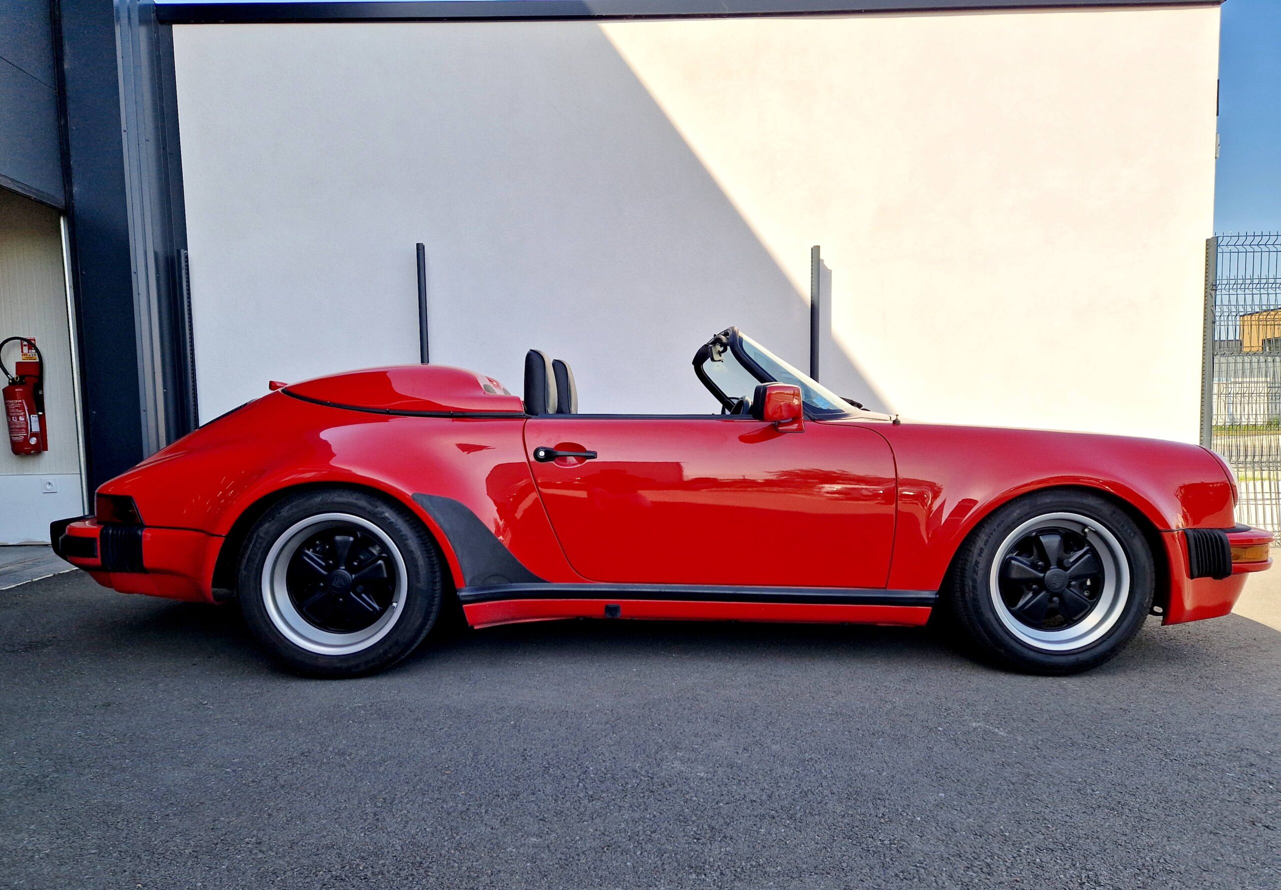 PORSCHE CARRERA 3.2 SPEEDSTER – Image 7