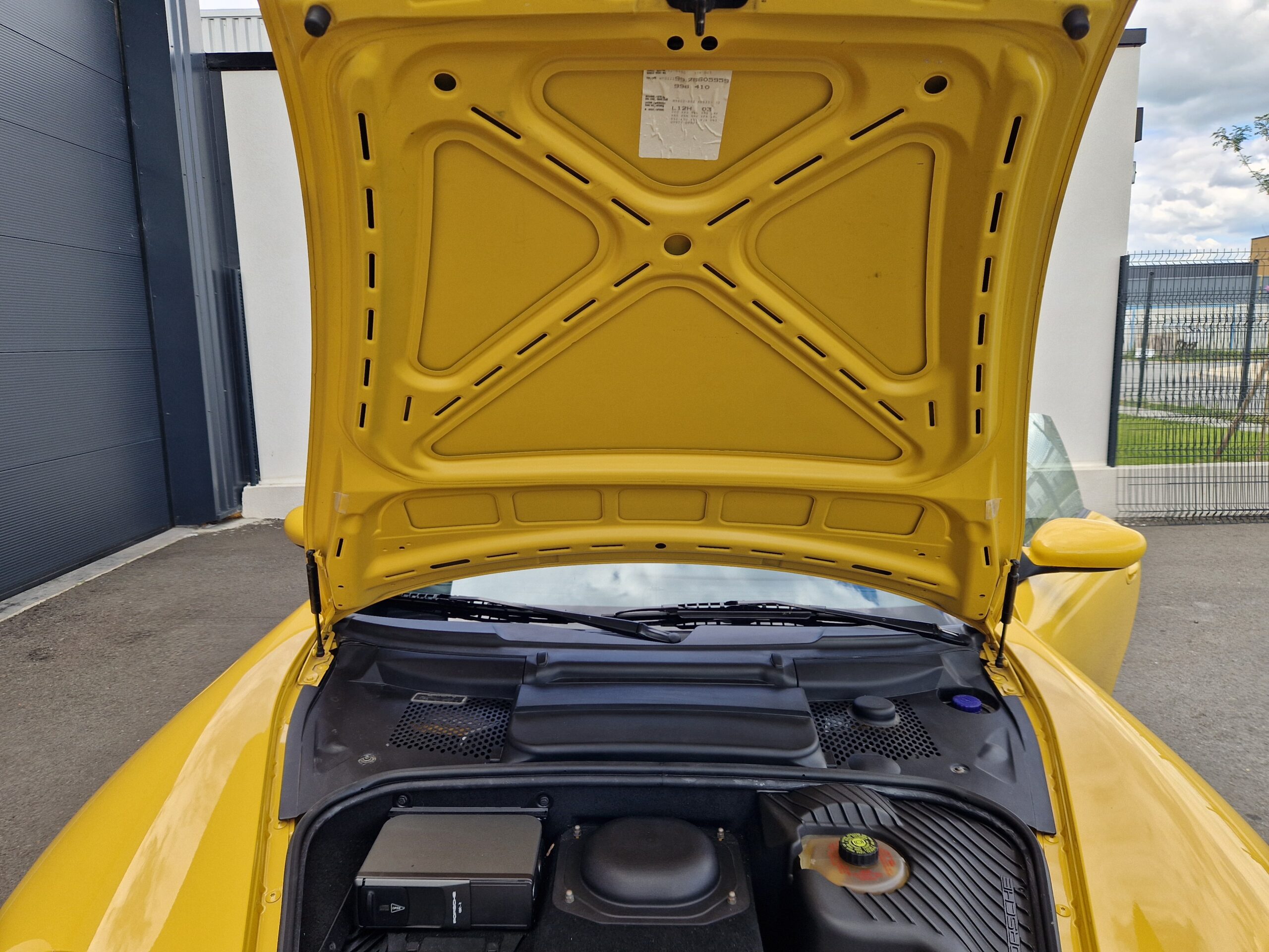 PORSCHE 996 CARRERA 4 3.6 TIPTRONIC KIT GT3 – Image 23
